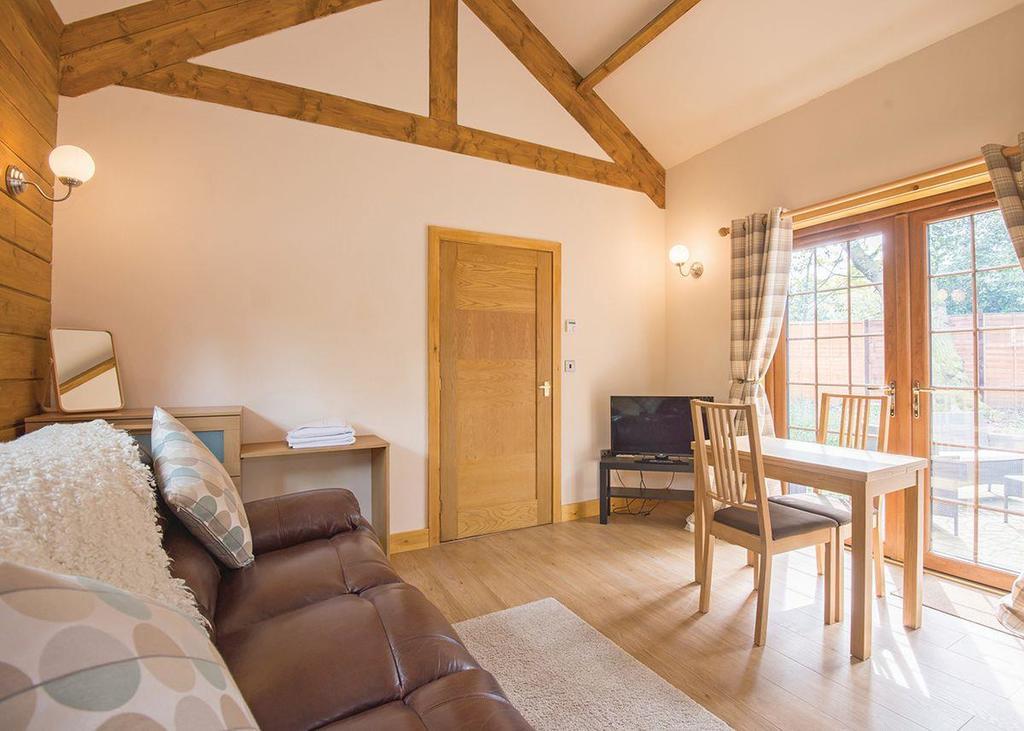 Redbrick Lodges Clipstone 외부 사진